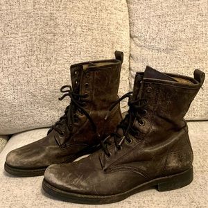 Black Stonewash Frye Veronica Combat Boots, 8